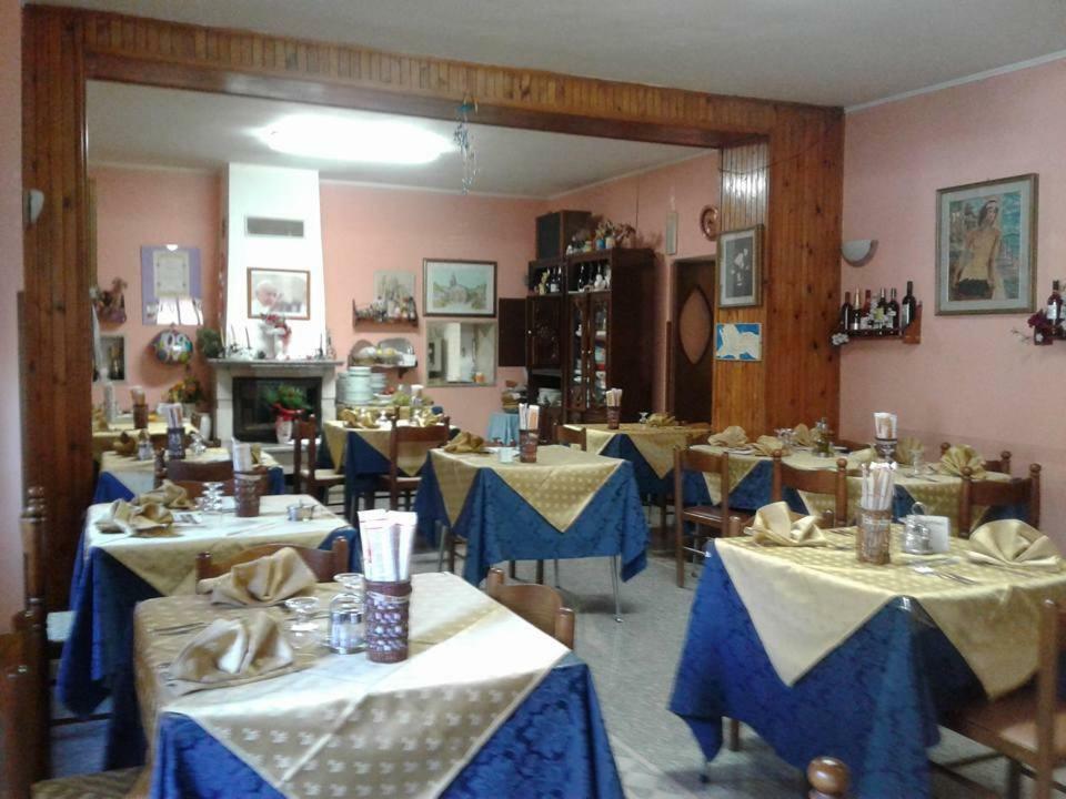 La Lucciola Albergo Ristorante Тальякоццо Екстер'єр фото